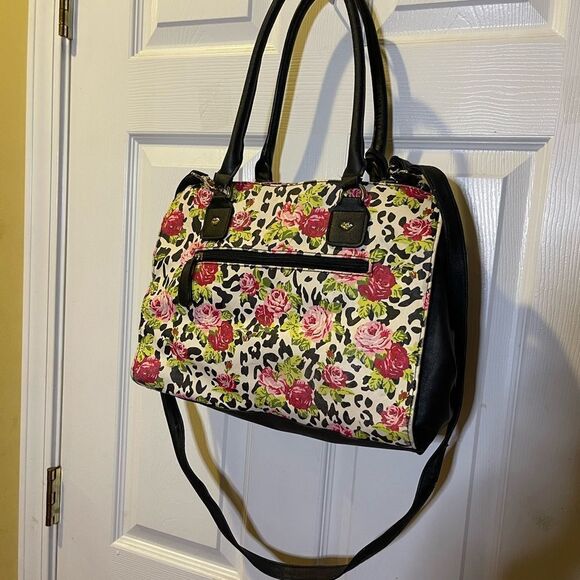 Betsey Johnson floral red roses & cheetah print shoulder bag black trim & straps - Picture 2 of 12